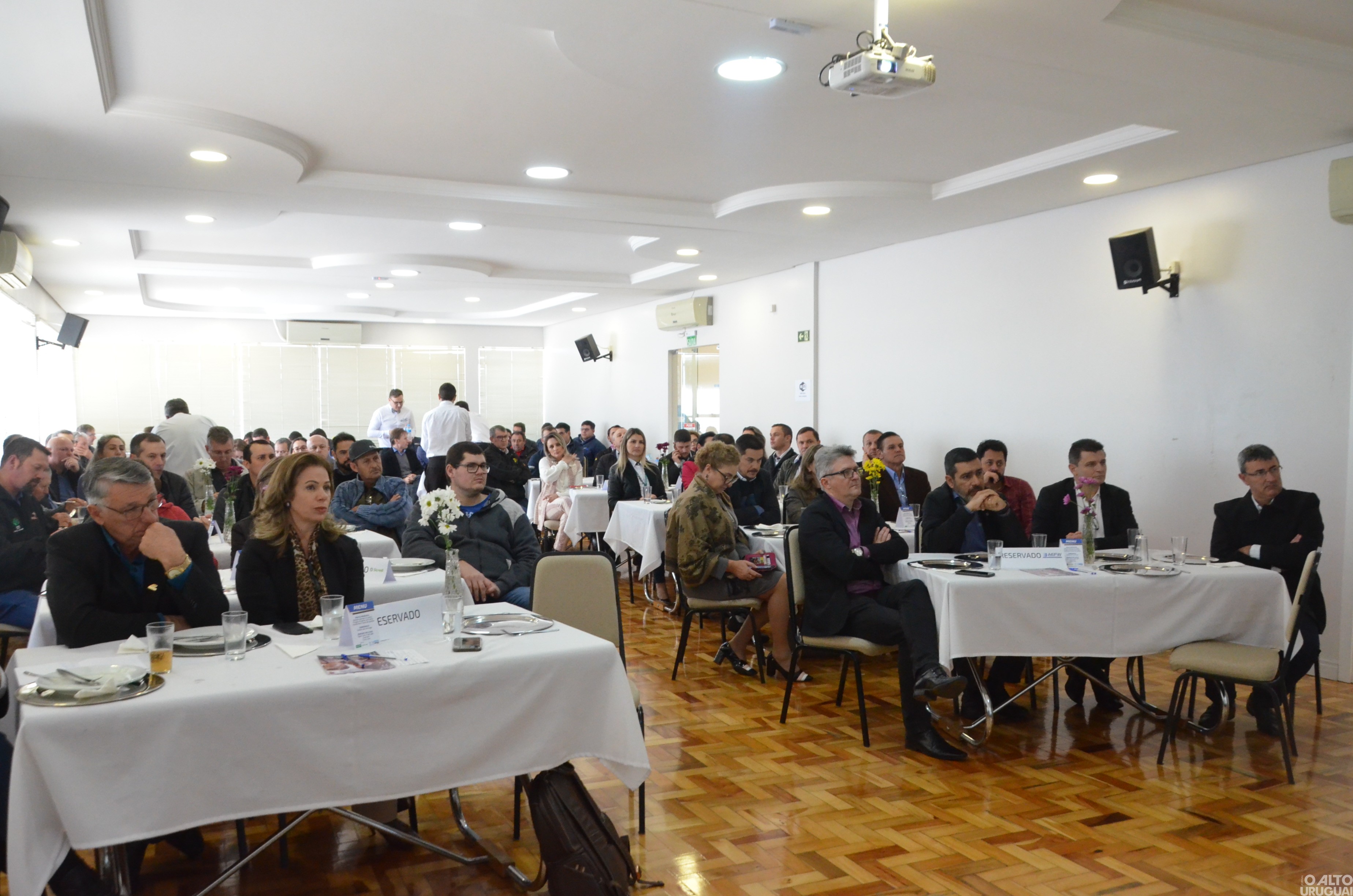 Cooperativas da região apresentam recorde em crescimento