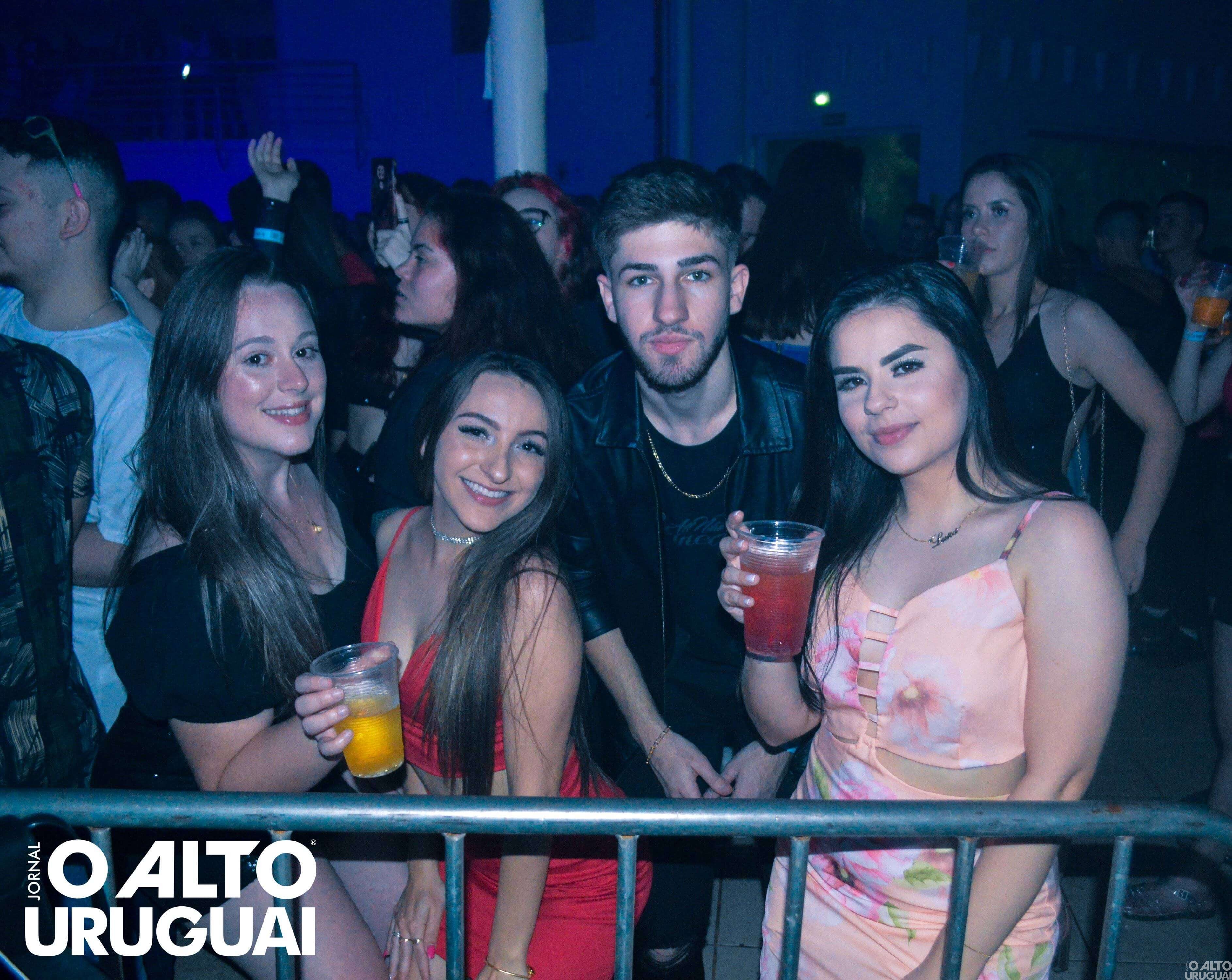 Show com Livinho reúne grande público em FW