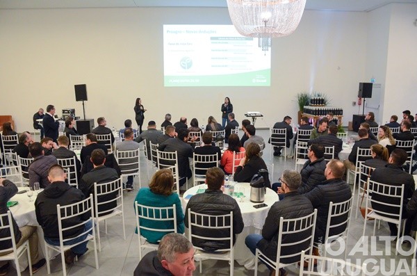 Sicredi Conexão promove encontro técnico sobre mudanças no Plano Safra