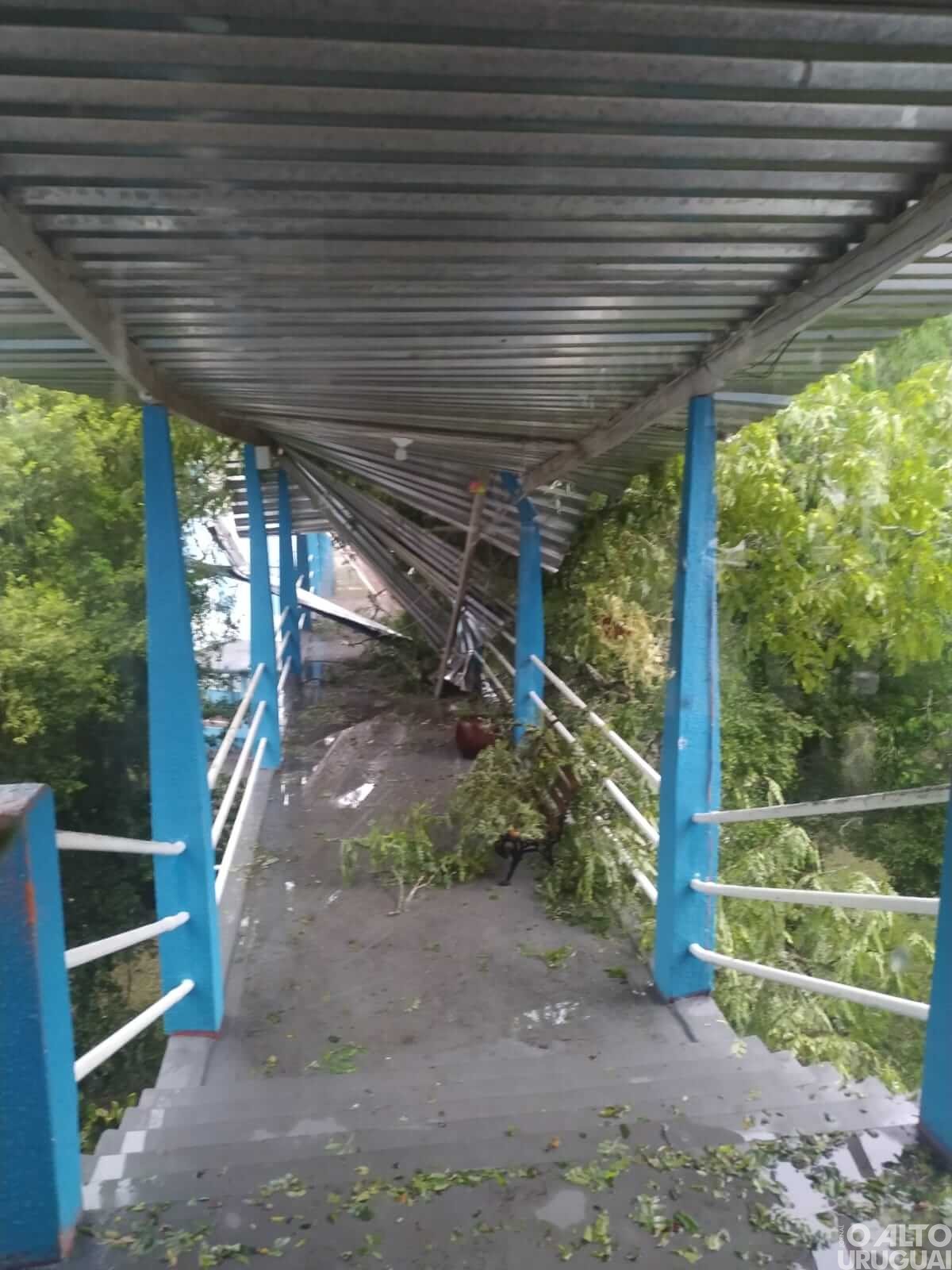 “Uma estiagem avassaladora, agora um temporal para levar o restante”