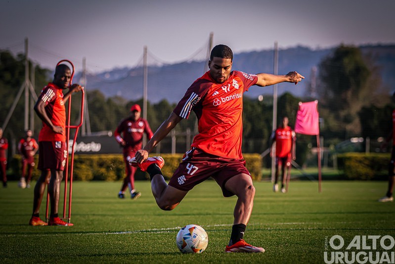 Internacional busca a classificação nesta terça-feira