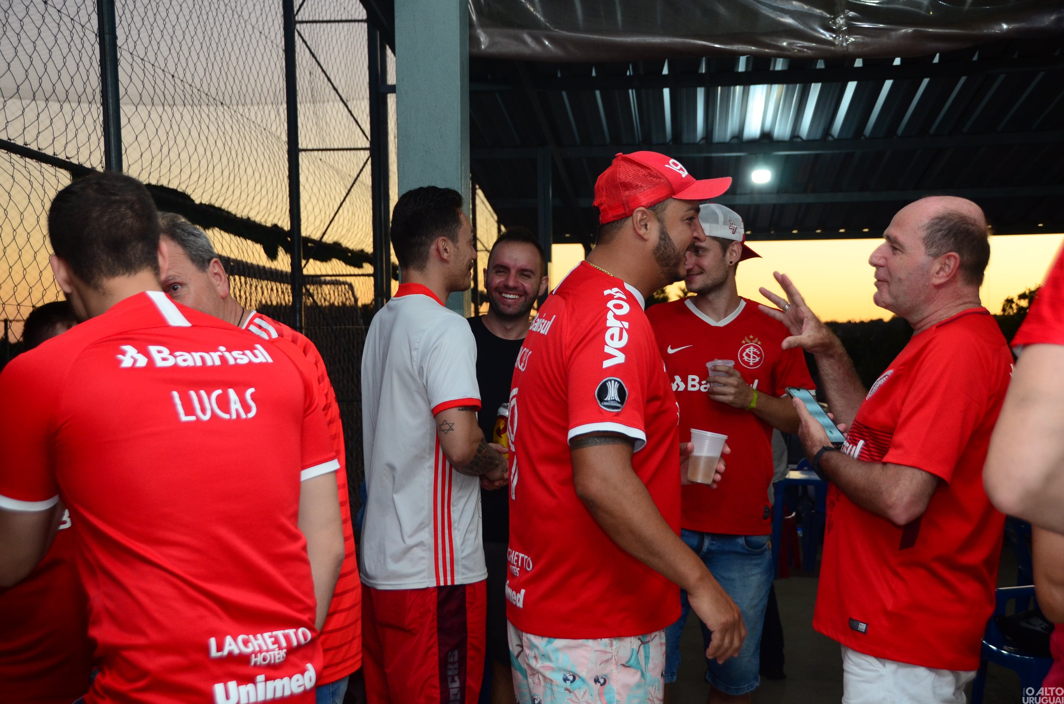 Colorados do Povo organiza evento com ídolos do Internacional em FW