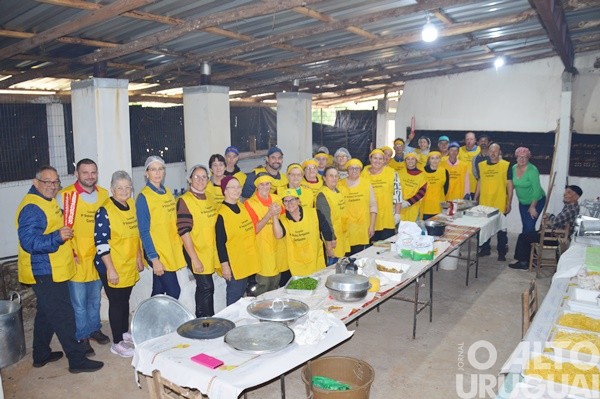 27ª Festa da Polenta reúne cerca de 600 pessoas em Iraí