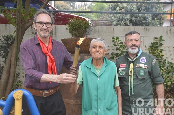 Centelha do Fogo Simbólico da Pátria chega a FW