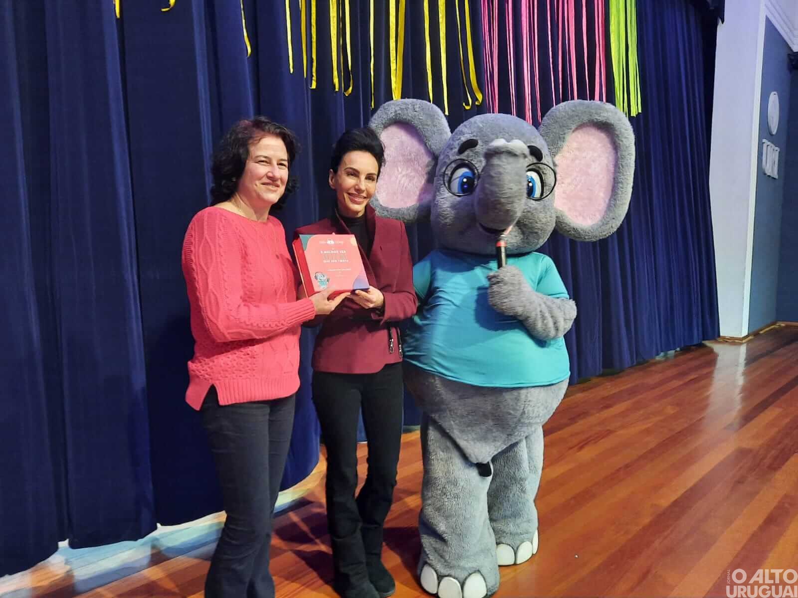 Escola Afonso Pena promove peça teatral comemorativa aos seus 60 anos