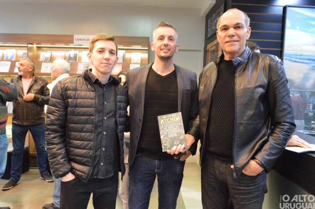 Médico Jorge Alan Souza recebe convidados para lançamento de seu livro