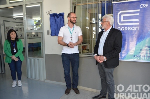 Escola Cardeal Roncalli de FW recebe certificado em qualidade de água tratada