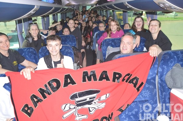 Bandas da Escola Cardeal Roncalli conquistam cinco títulos de campeãs e três de vice-campeãs em SC