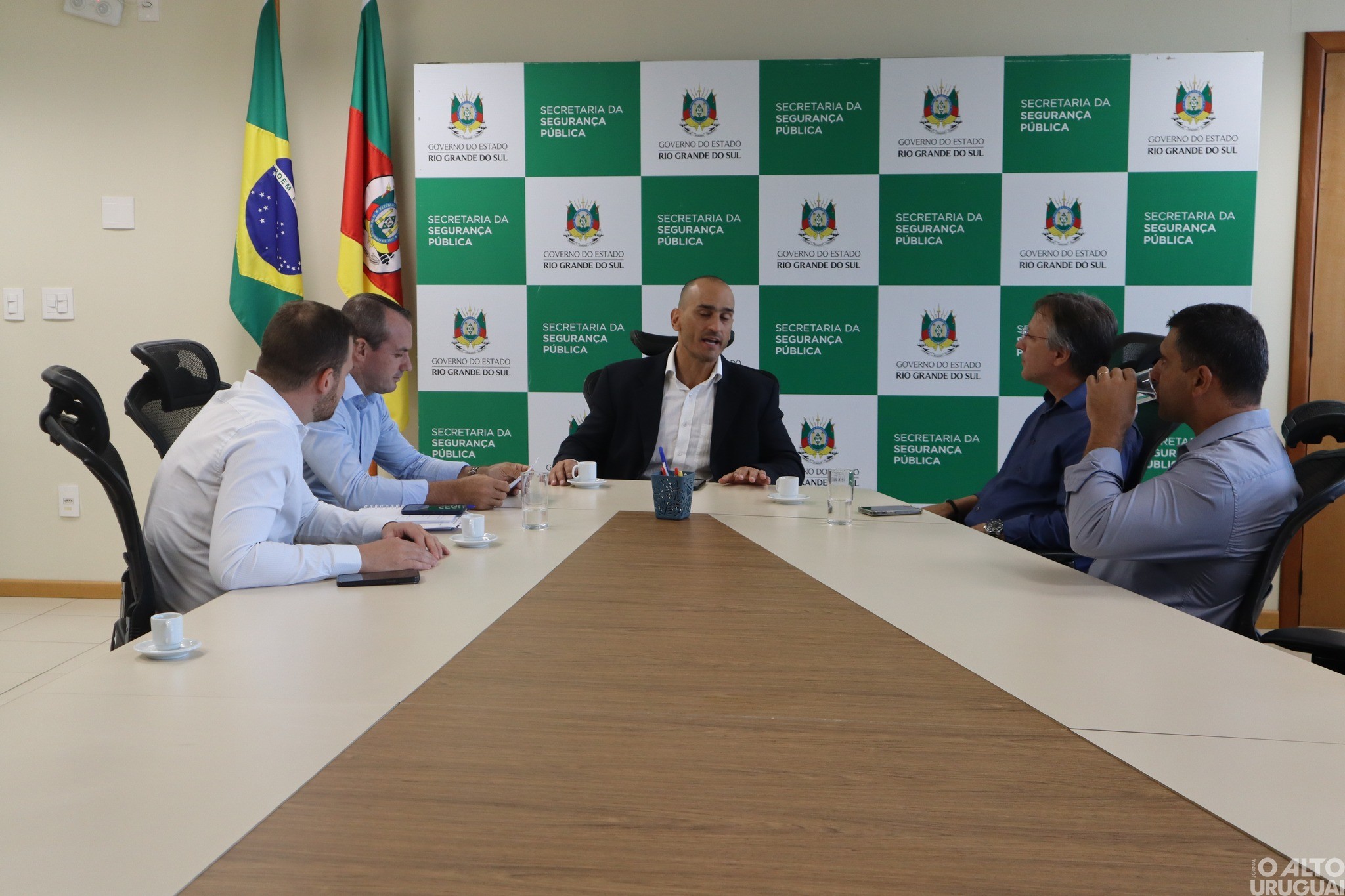 Prefeito Gilmar da Silva busca recursos para Ametista do Sul