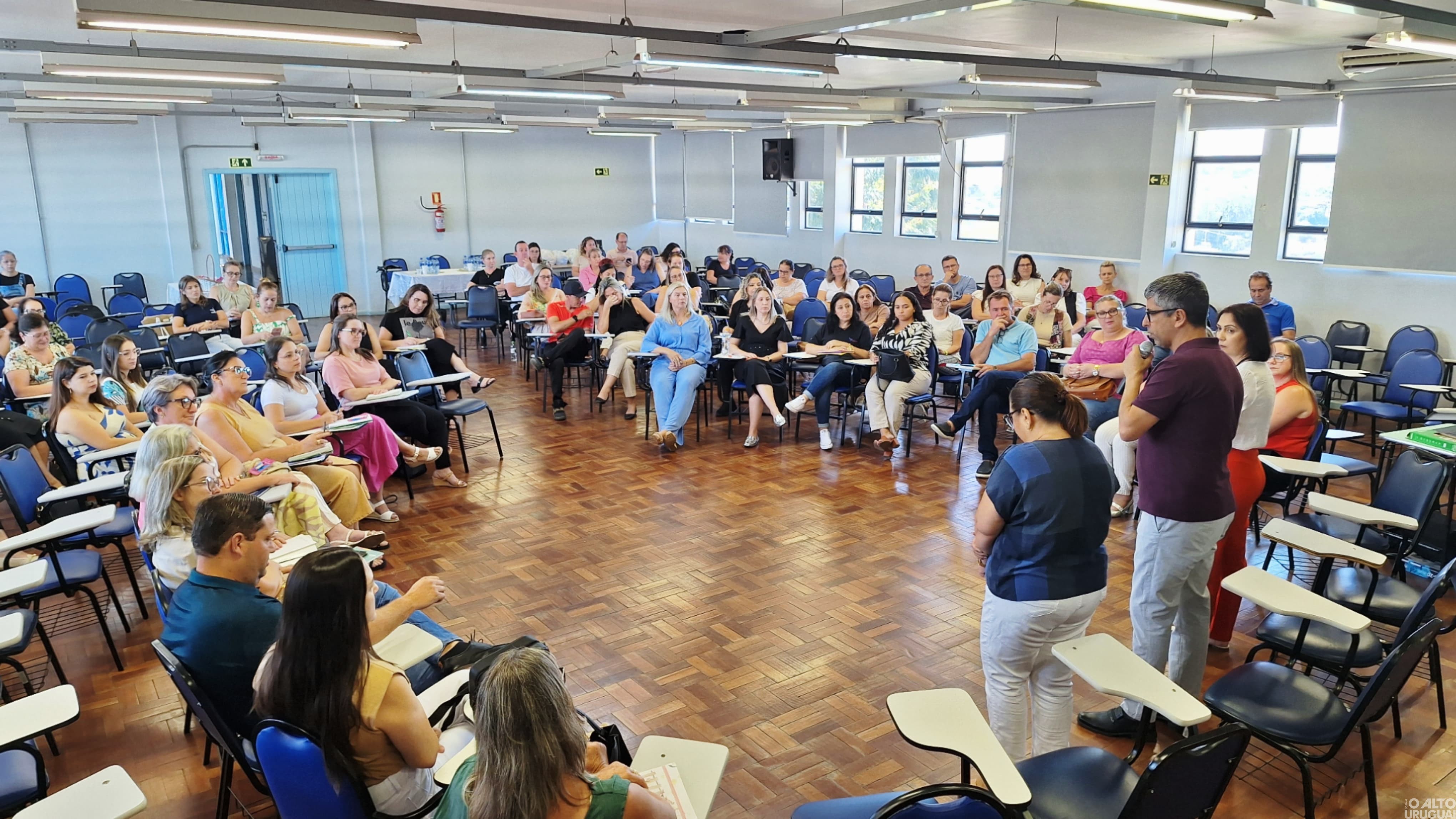 Núcleo de Cuidado e Bem-Estar Escolar realiza I Encontro de Formação para Orientadores Educacionais