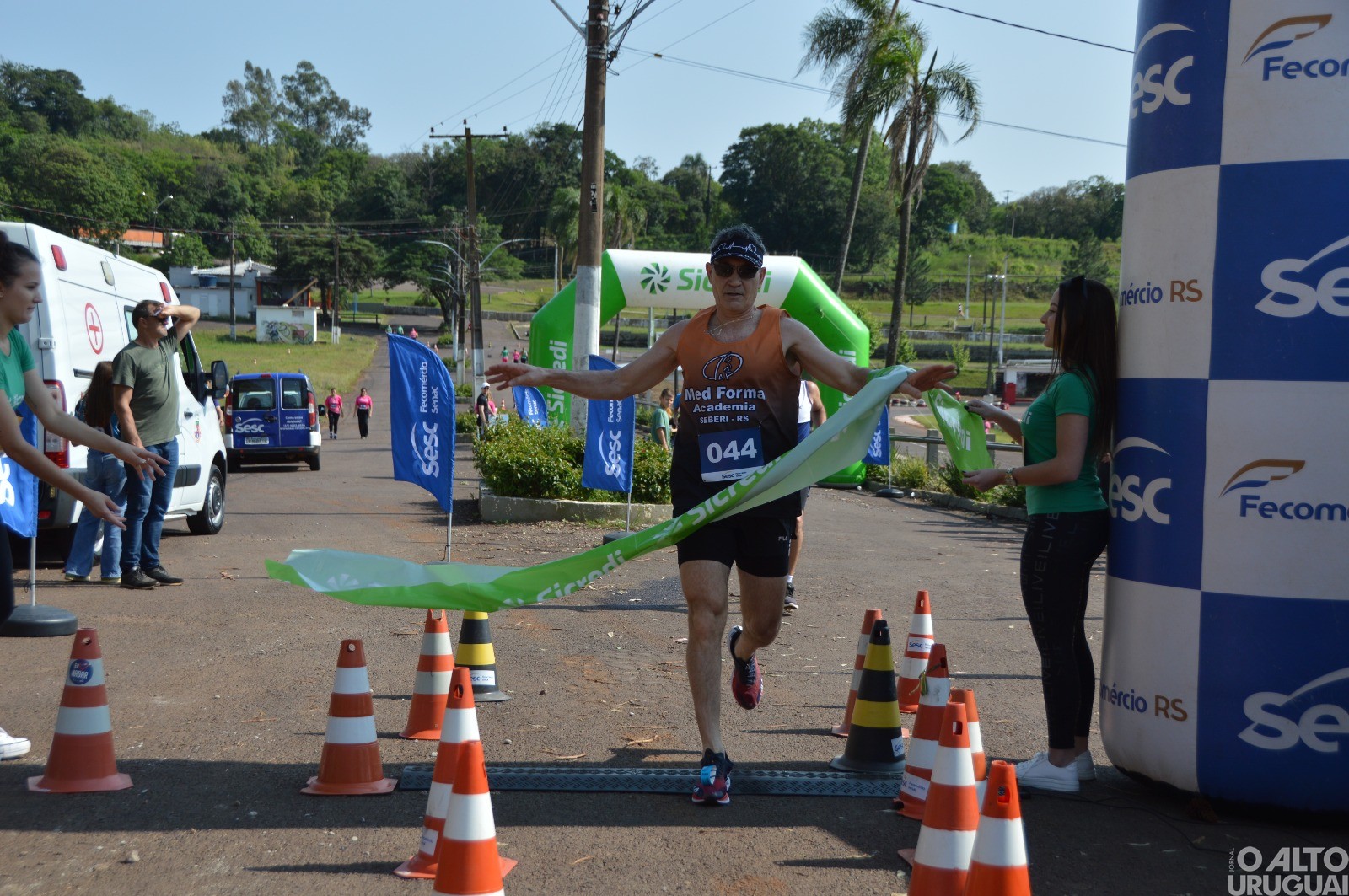 Rústica da Longevidade/Outubro Rosa reúne atletas de toda a região em FW