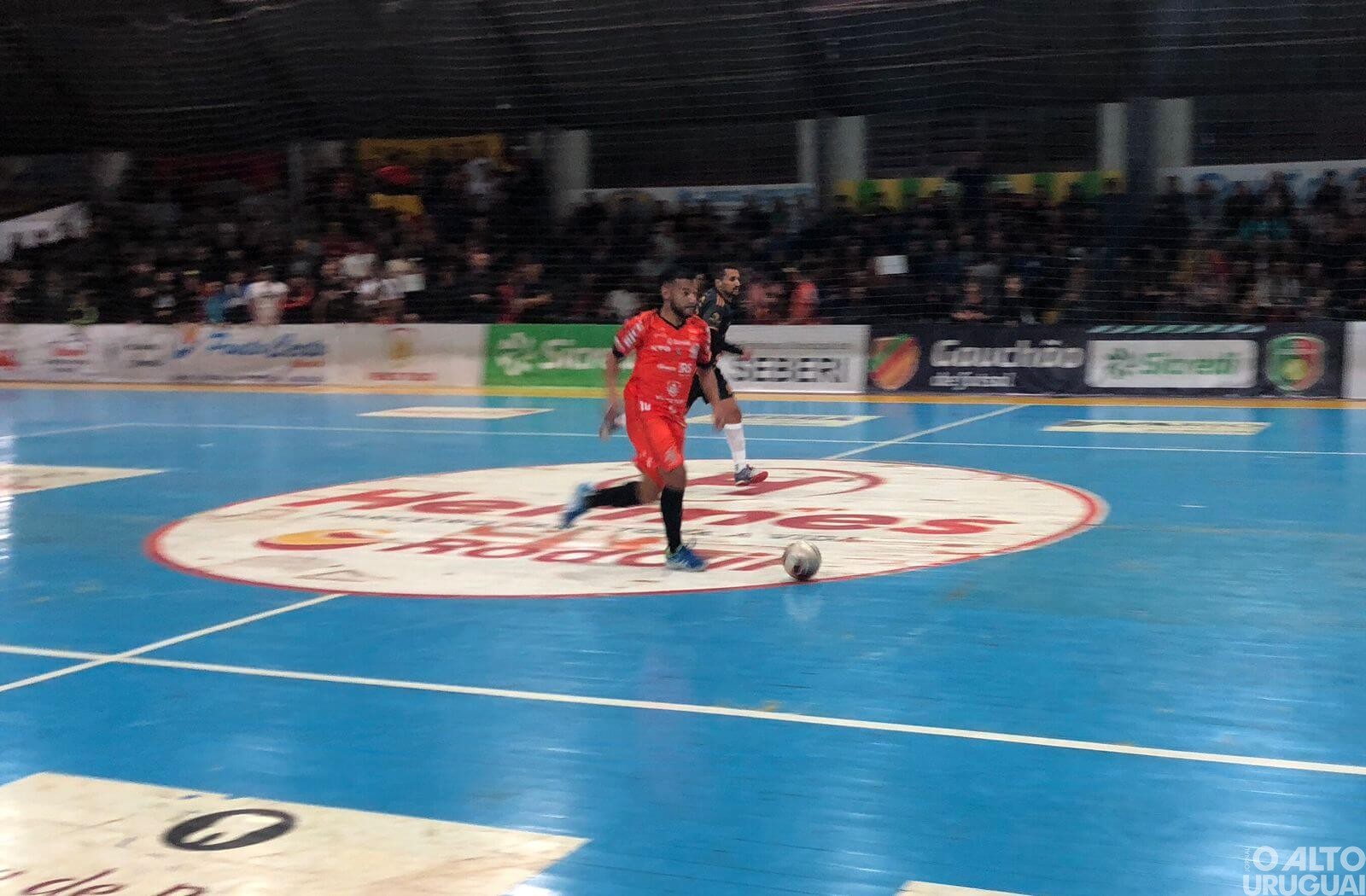 Afucs derrota o Atlec e abre vantagem