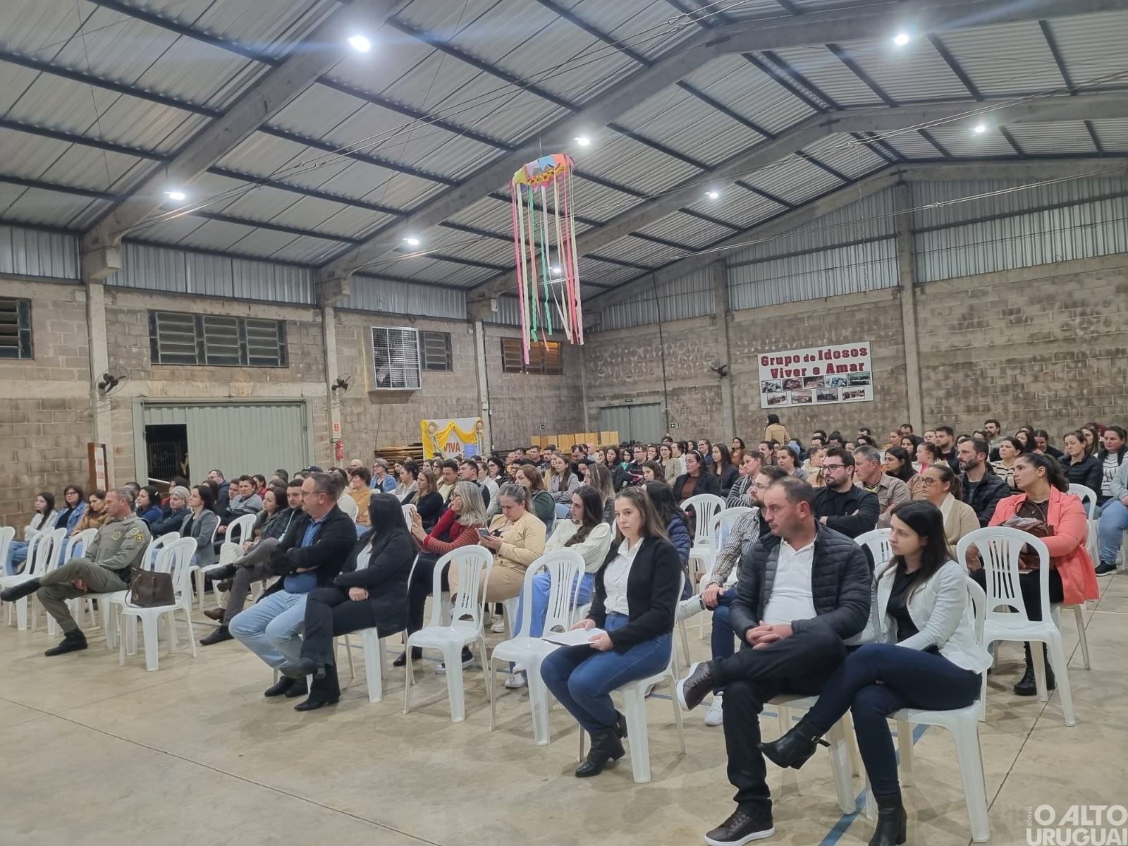 Palestra sobre desafios da educação dos filhos na era digital é realizada em Vista Alegre