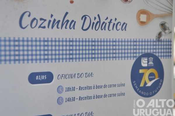Cozinha didática ensina receitas na Casa da Emater