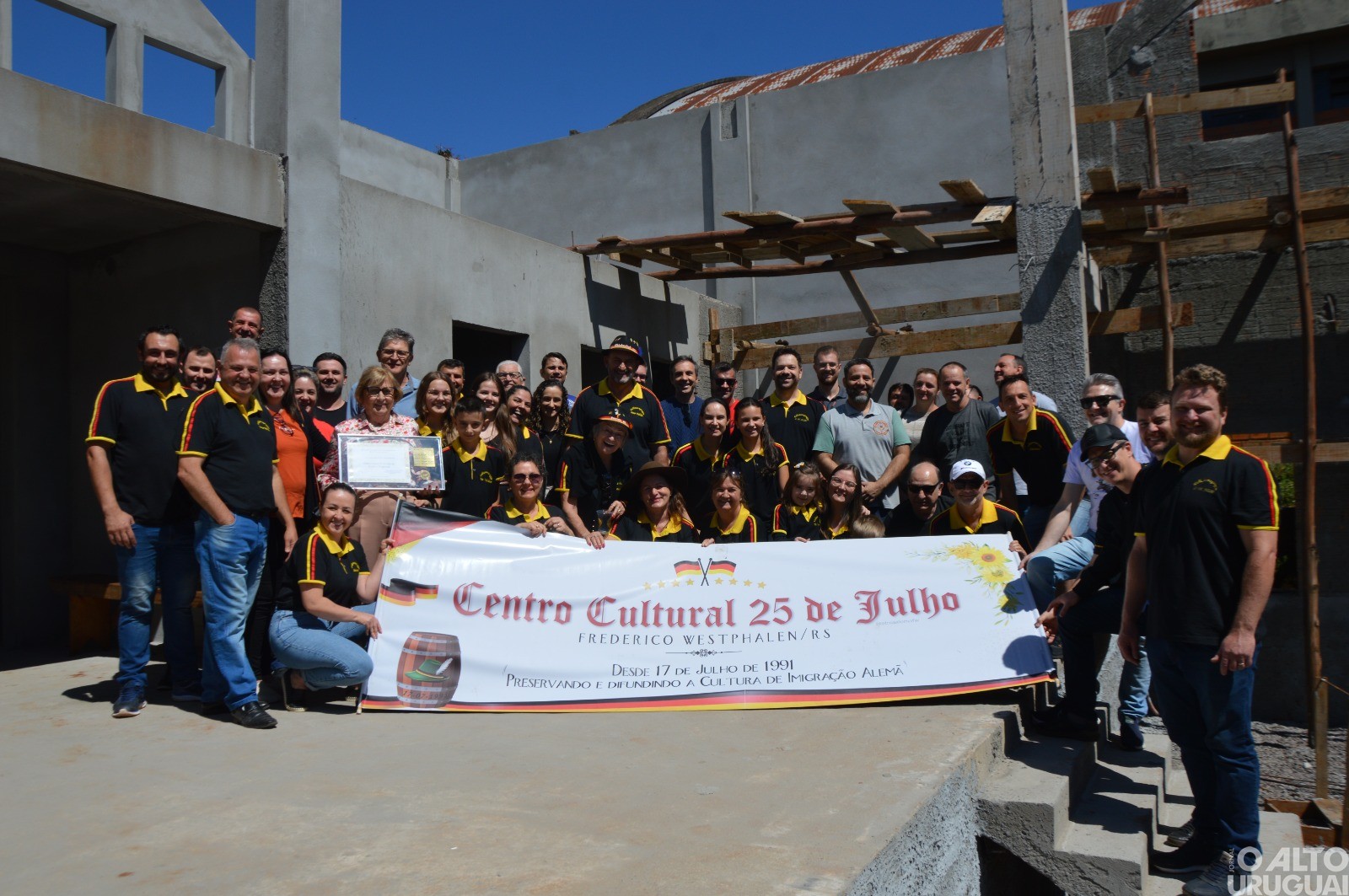 Centro Cultural 25 de Julho recebe convidados em sua futura sede