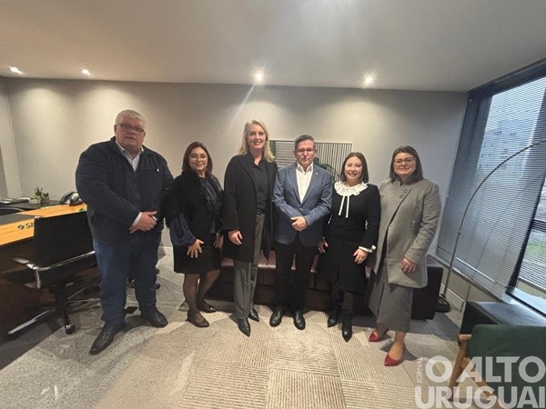 ADI Multimídia e Simers debatem papel da comunicação e vínculo com as comunidades