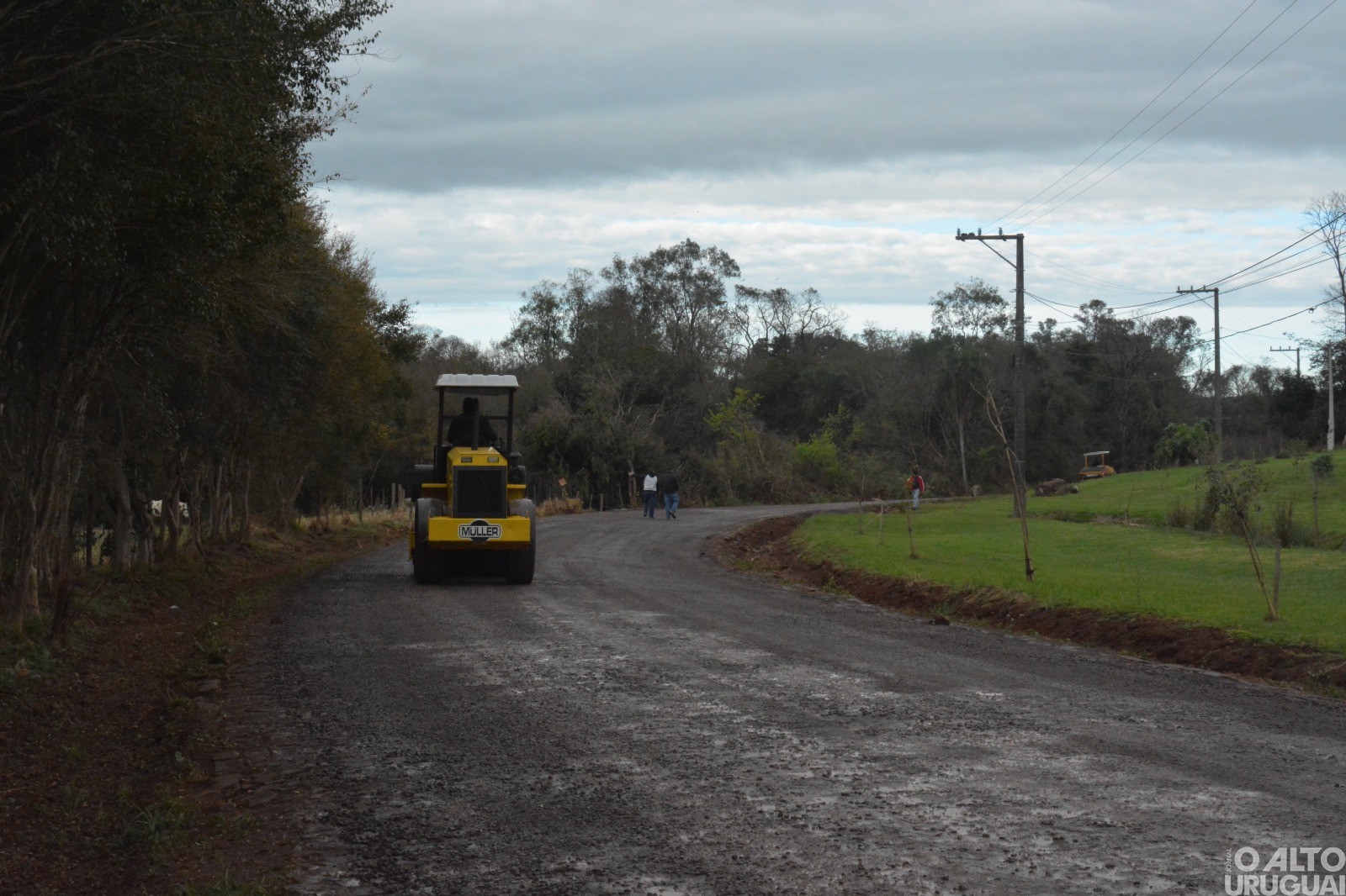 Prefeitura inicia pavimentação de 3,5 km na Estrada Santo Caeran