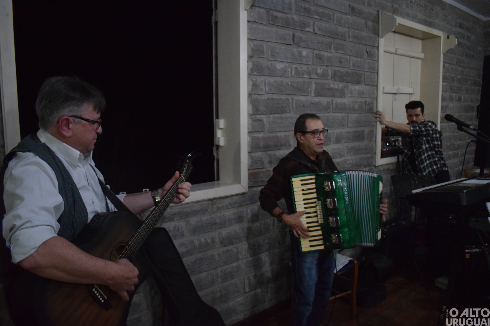 CACI realiza Filó Cantante