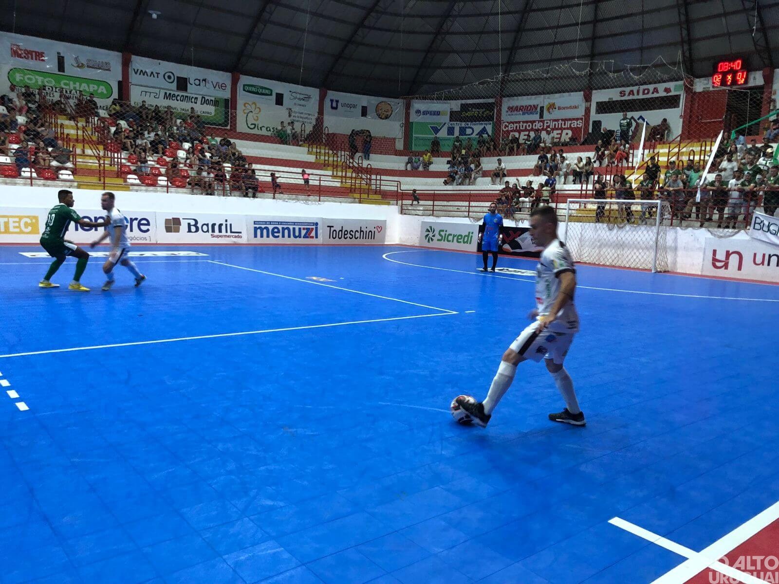 Lokomotiv vence o Guarani em FW