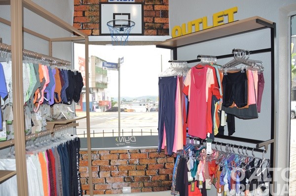 Loja DYN faz lançamento de marca própria em FW