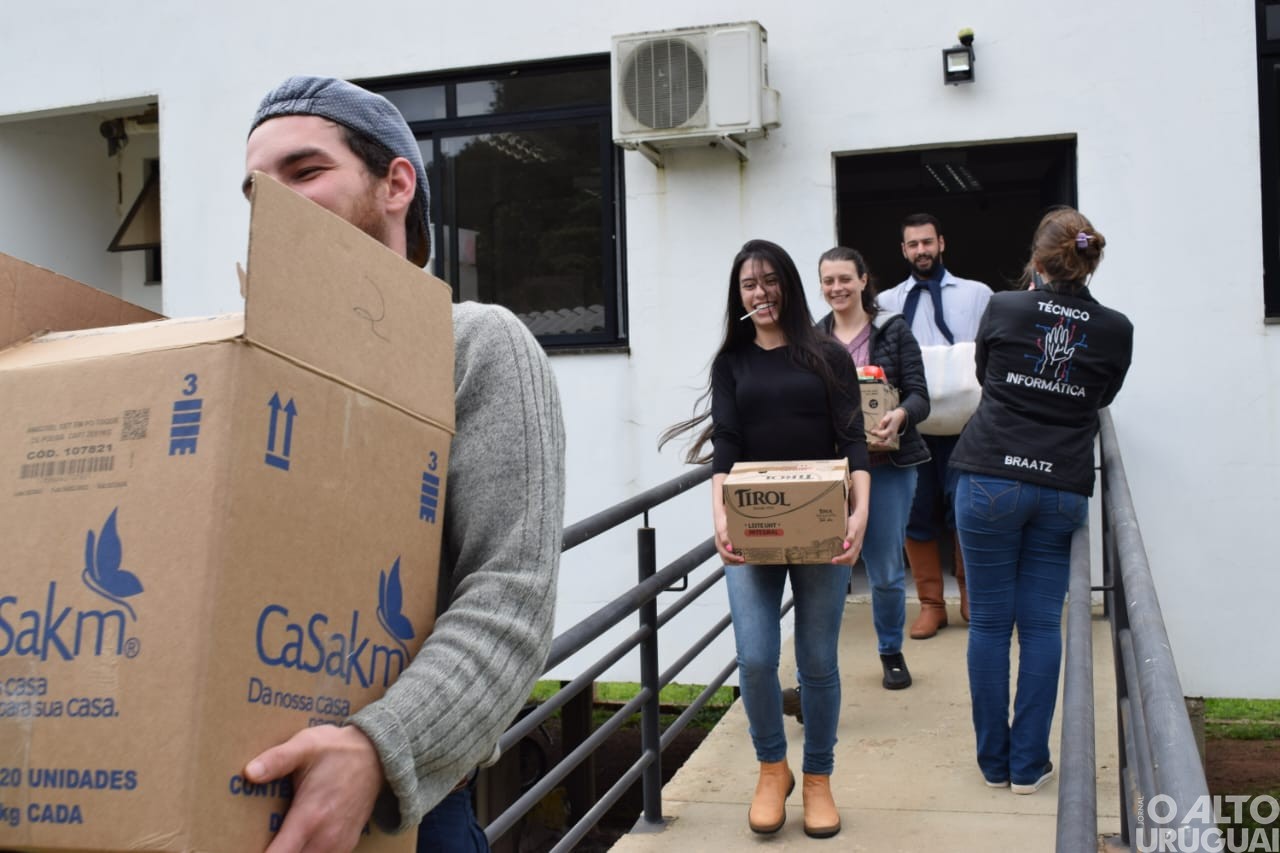DTG Vaqueano Blau Nunes entrega alimentos a entidades de FW