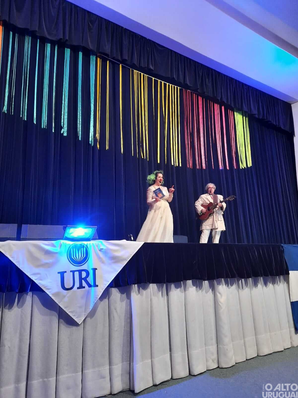 Escola Afonso Pena promove peça teatral comemorativa aos seus 60 anos