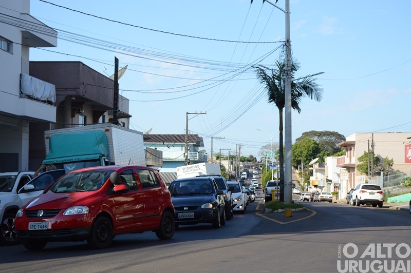 Profissionais de enfermagem promovem carreata