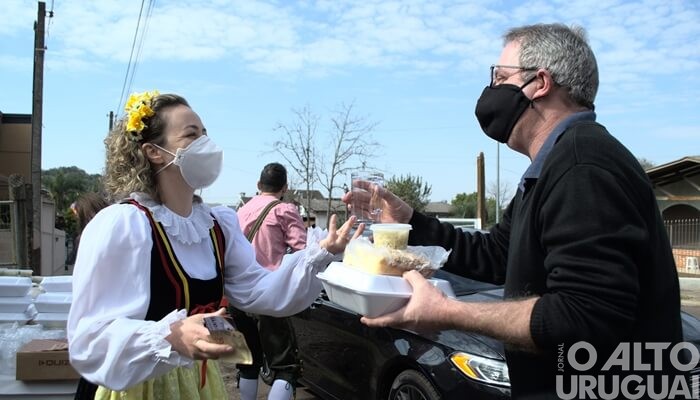 Centro Cultural 25 de Julho celebra aniversário da imigração alemã com venda de pratos típicos