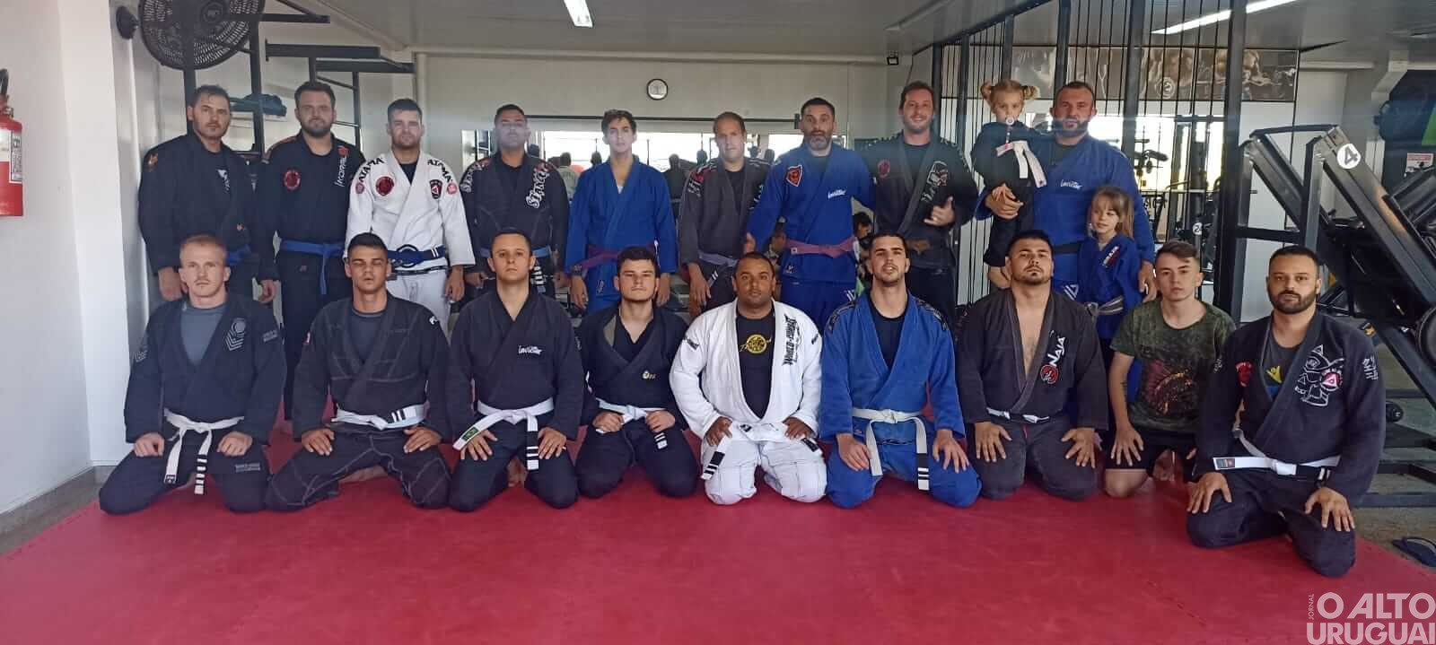 Clube do Jiu-jitsu FW realiza seminário de graduação em Três Passos