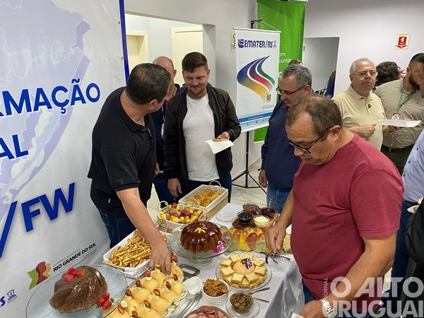 Centro de Formação da Emater é inaugurado durante a Expofred 2025