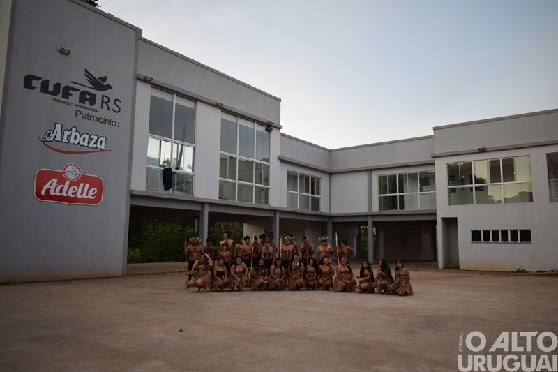 Projeto "O Povo Kaingang" realiza apresentações em municípios da região