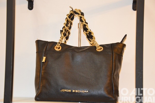 Loja Dona Store comemora três anos em FW