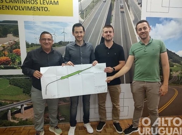 Pinhal apresenta pré-projeto para implantação de trevo ao novo Distrito Industrial