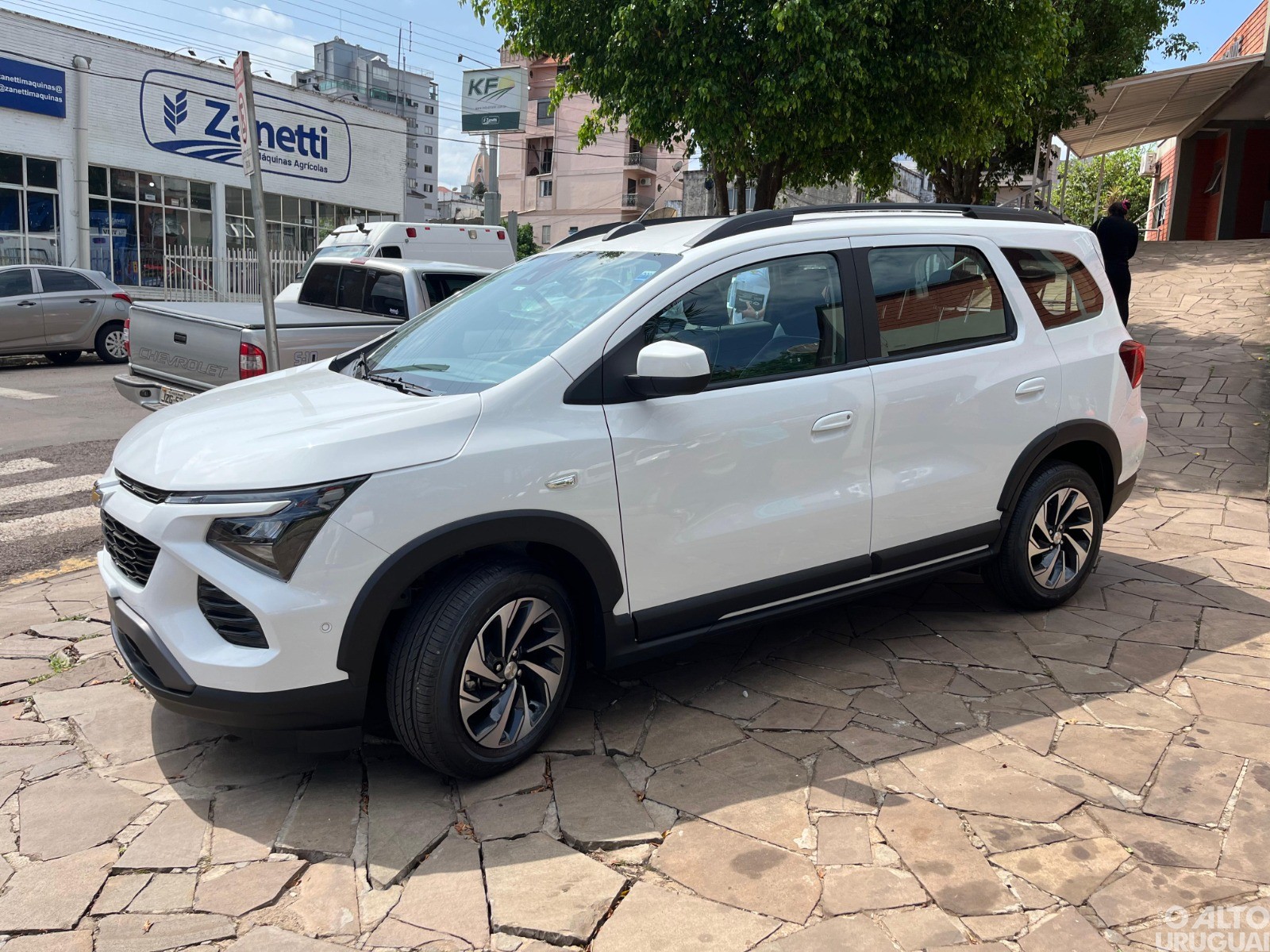 Secretaria da Saúde de FW recebe novo automóvel