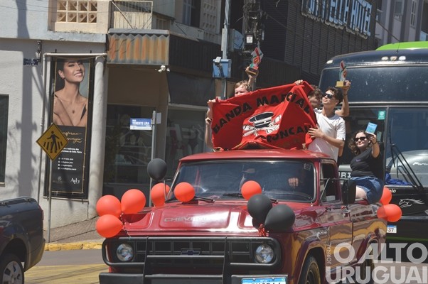 Bandas da Escola Cardeal Roncalli conquistam cinco títulos de campeãs e três de vice-campeãs em SC