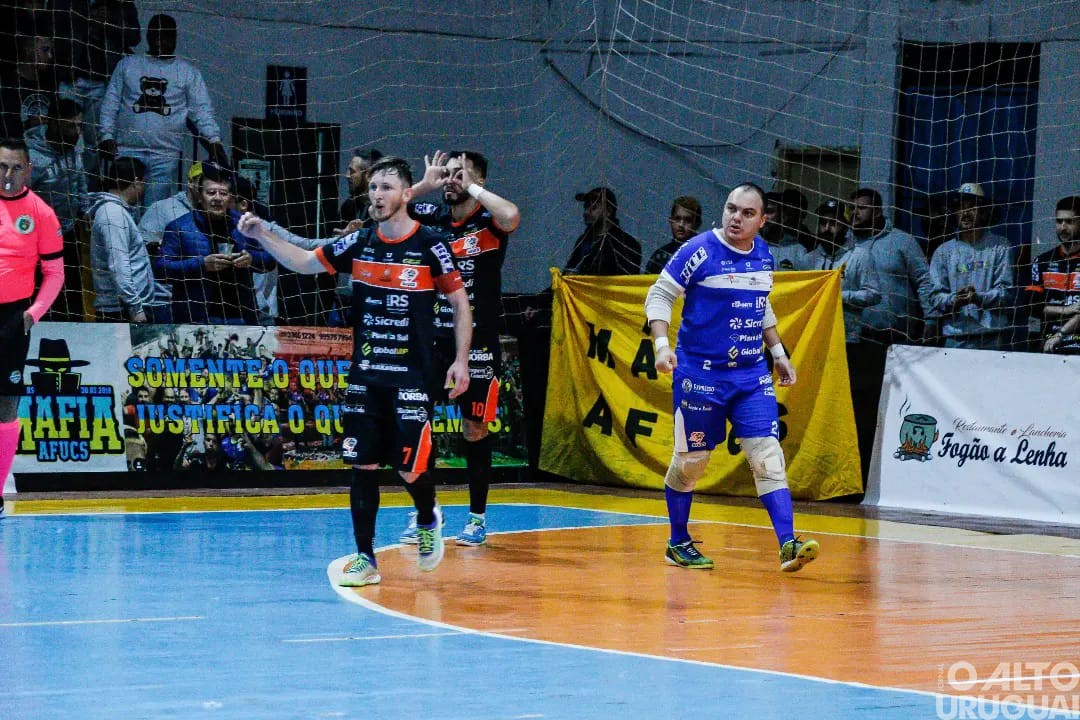 Afucs sai na frente, mas toma virada e perde na estreia do Gauchão