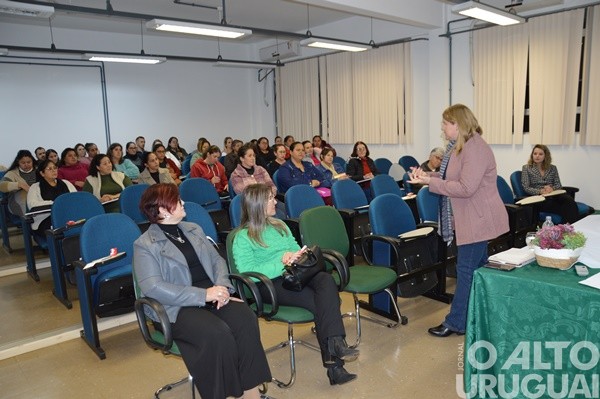 IFFar-FW inicia curso para produtoras de derivados do leite