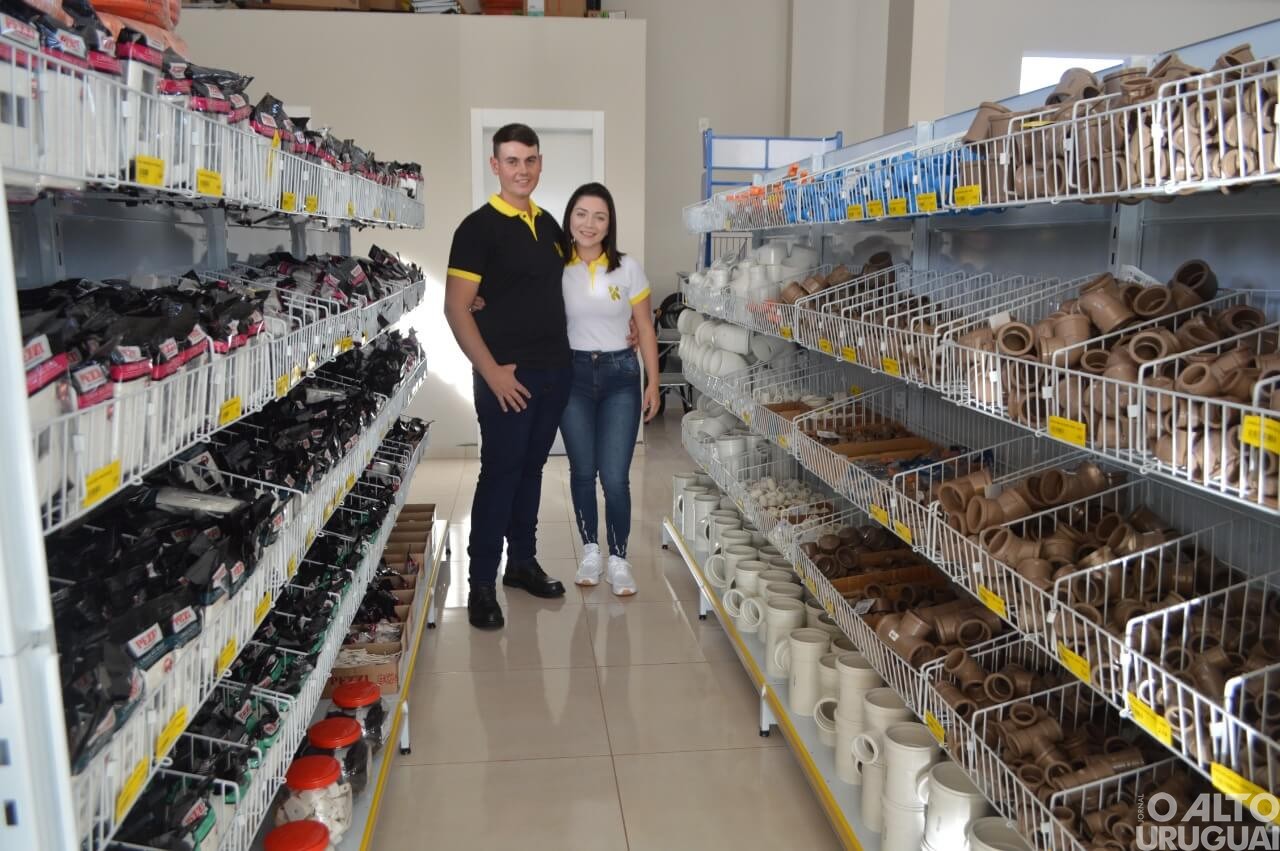 Klein Materiais de Construção inaugura em FW