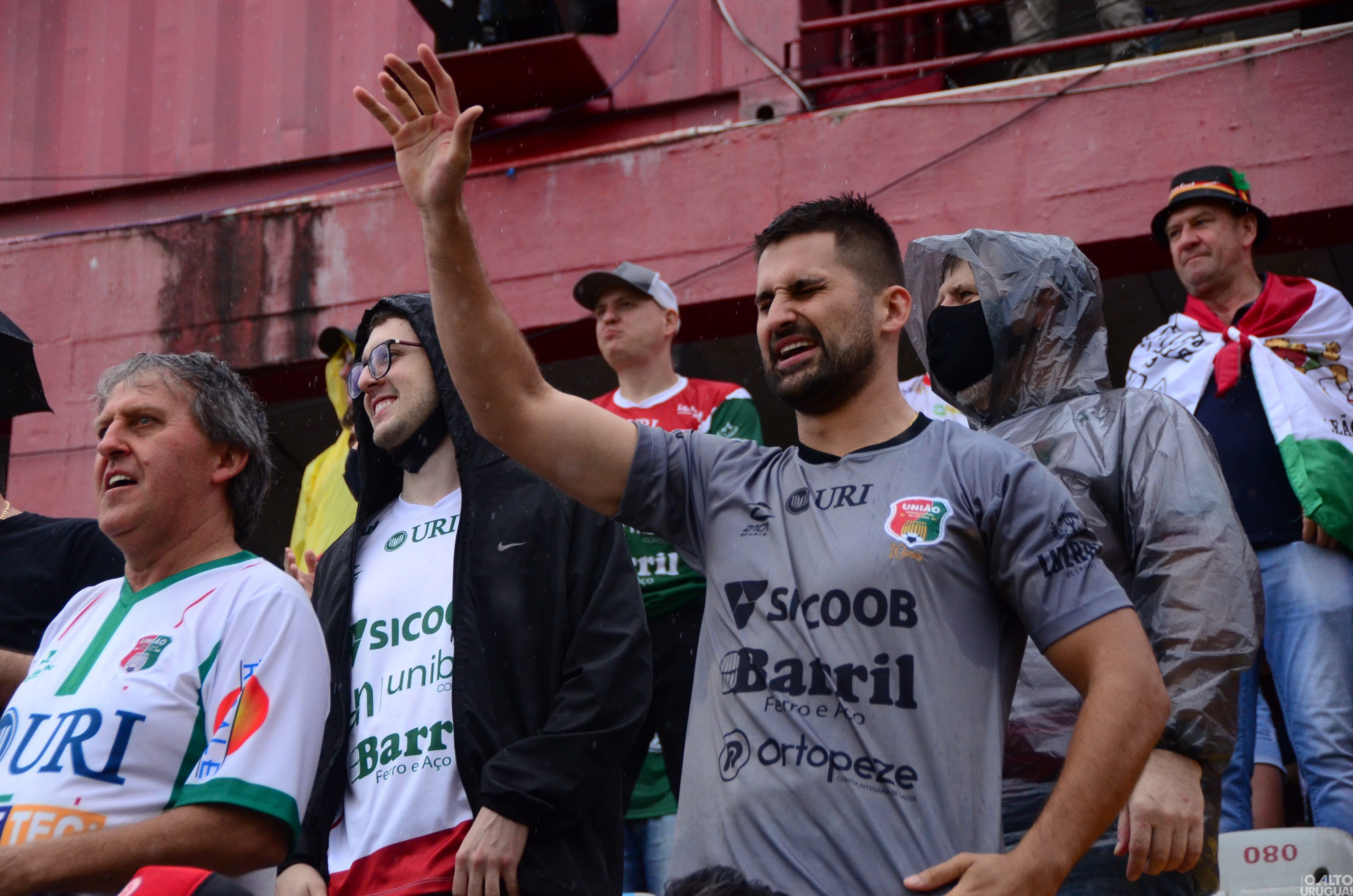 União-FW goleia e é campeão da Divisão de Acesso