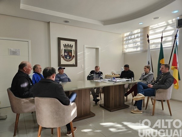 Prefeitura de FW recebe demandas do bairro Jardim Primavera