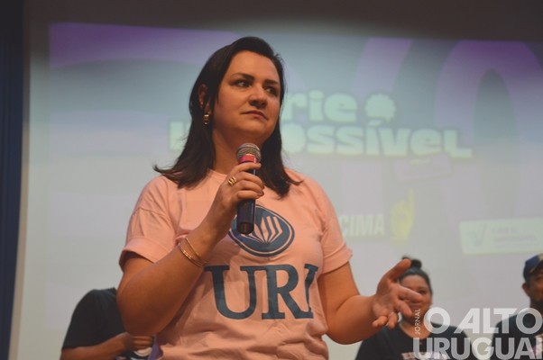 Caravana do Enem reúne mais de 600 estudantes na URI/FW