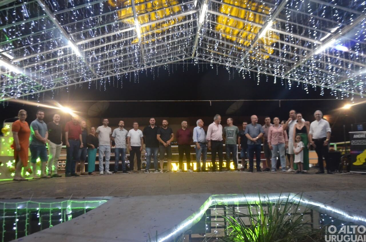 Palmitinho realizada abertura oficial do Natal