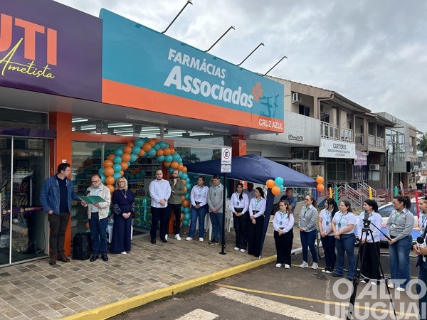 Inaugurada Farmácias Associadas Cruz Azul em Ametista do Sul