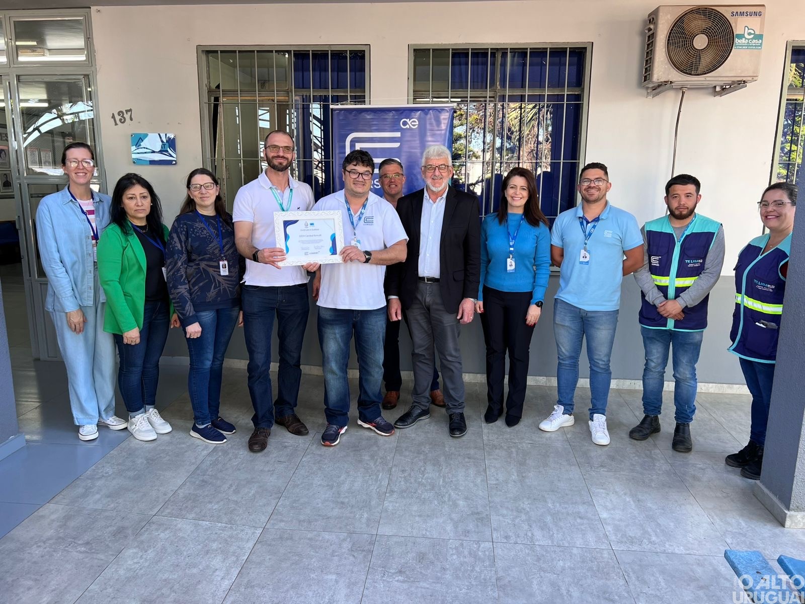 Escola Cardeal Roncalli de FW recebe certificado em qualidade de água tratada