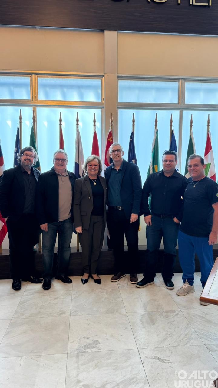 Representantes de FW participam de audiências em POA