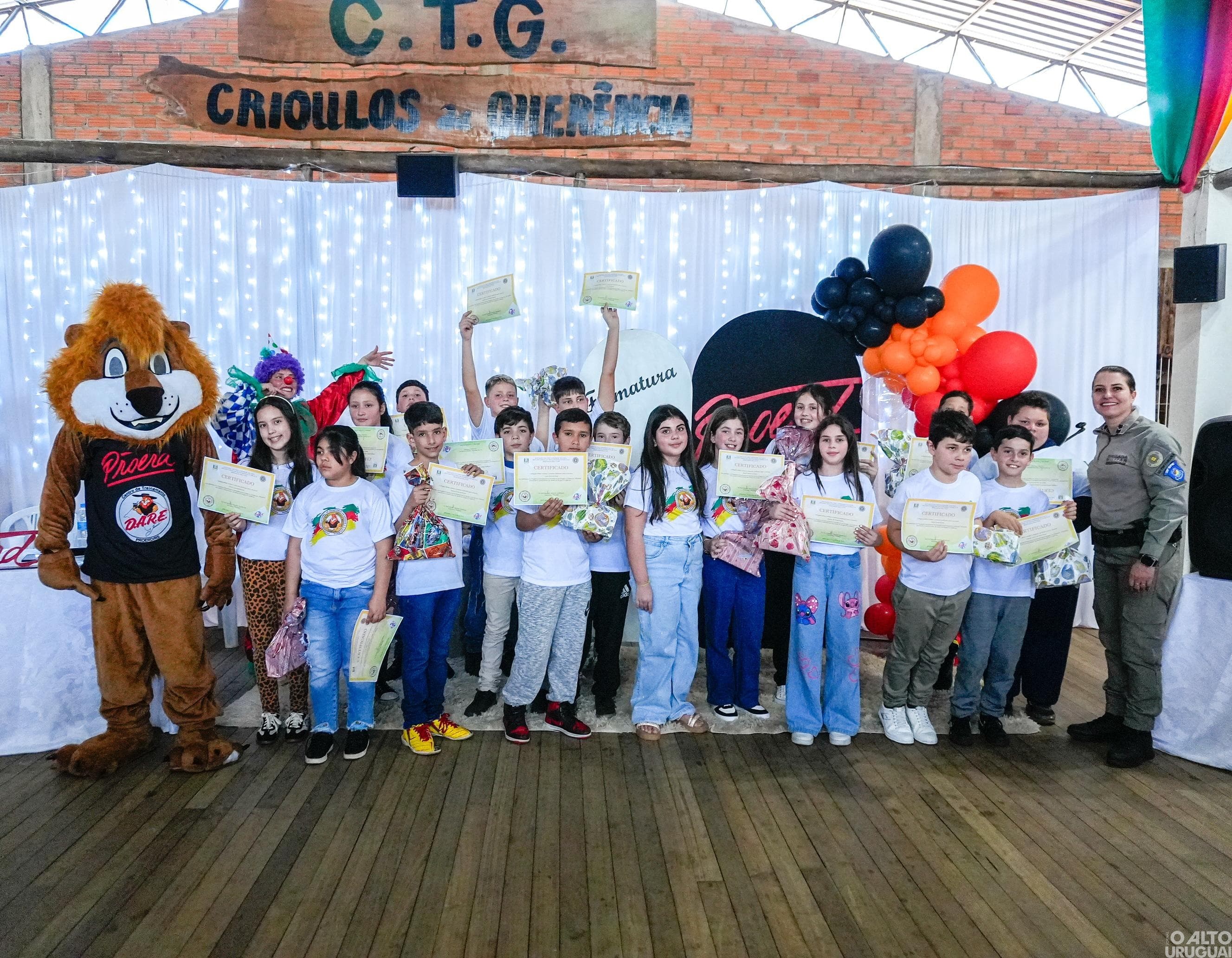 Alunos de Jaboticaba formam-se no Proerd