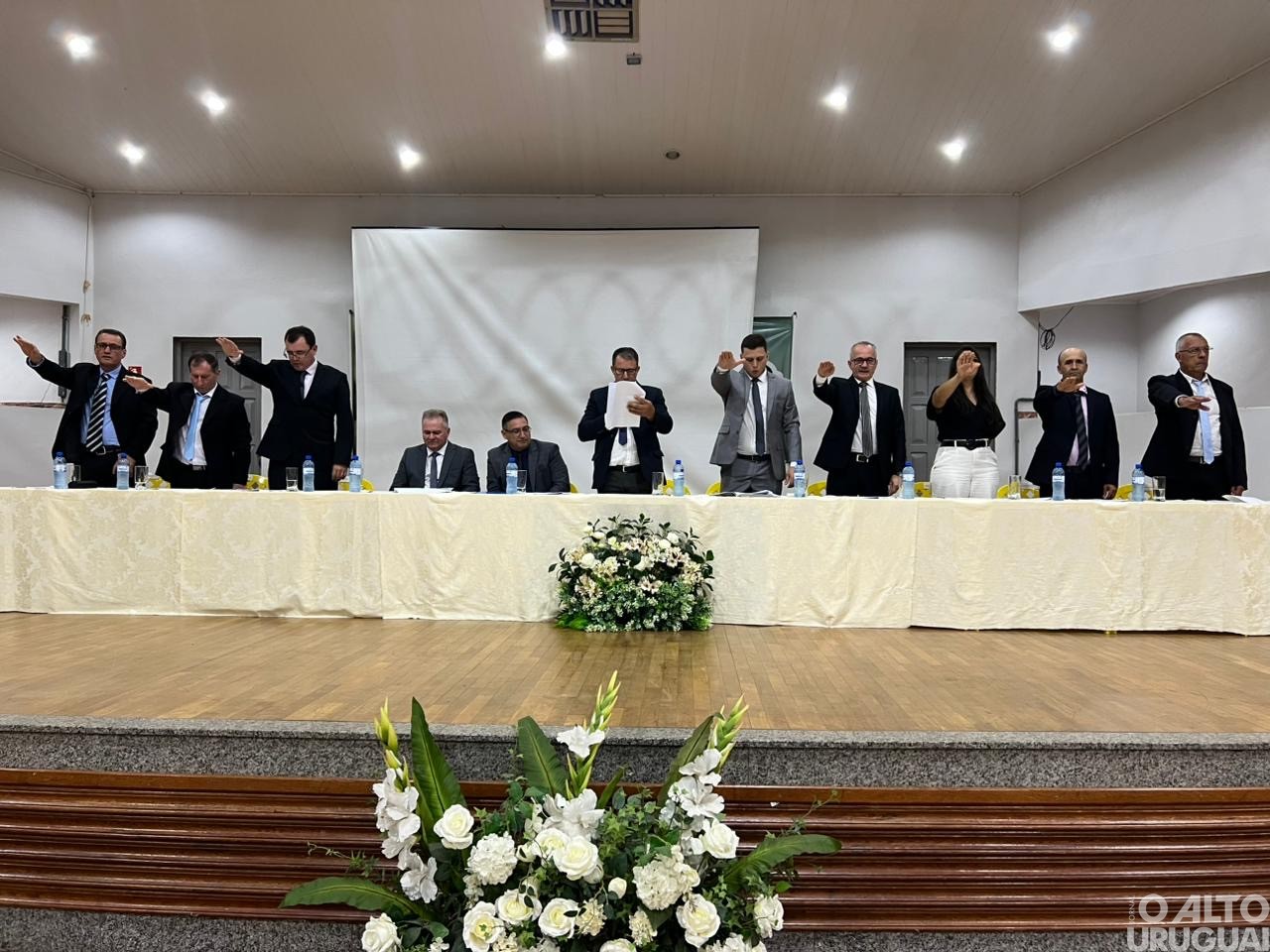 Solenidade dá posse ao prefeito, vice e vereadores de Pinhal