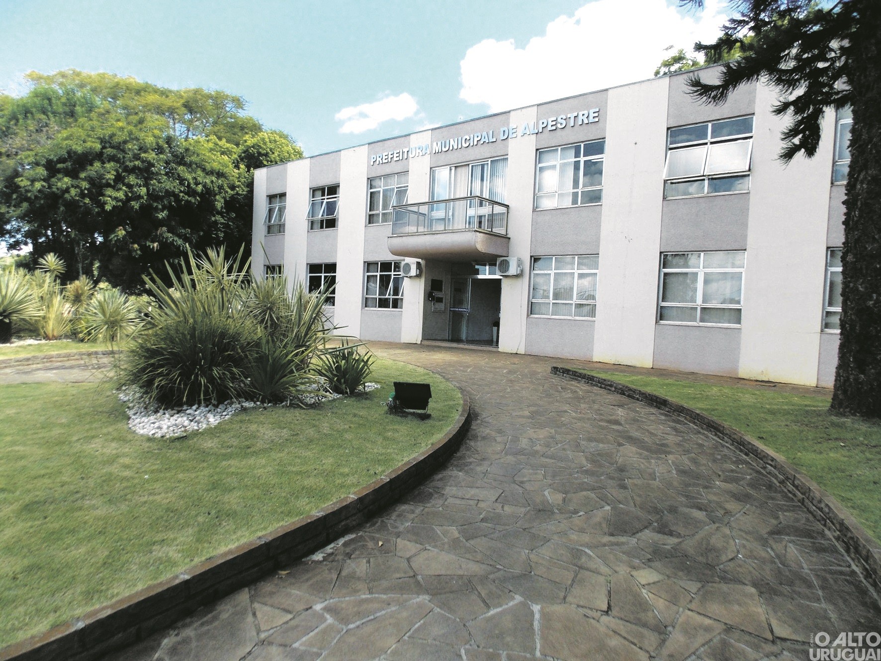 Processo seletivo oferece vagas para professores em Alpestre