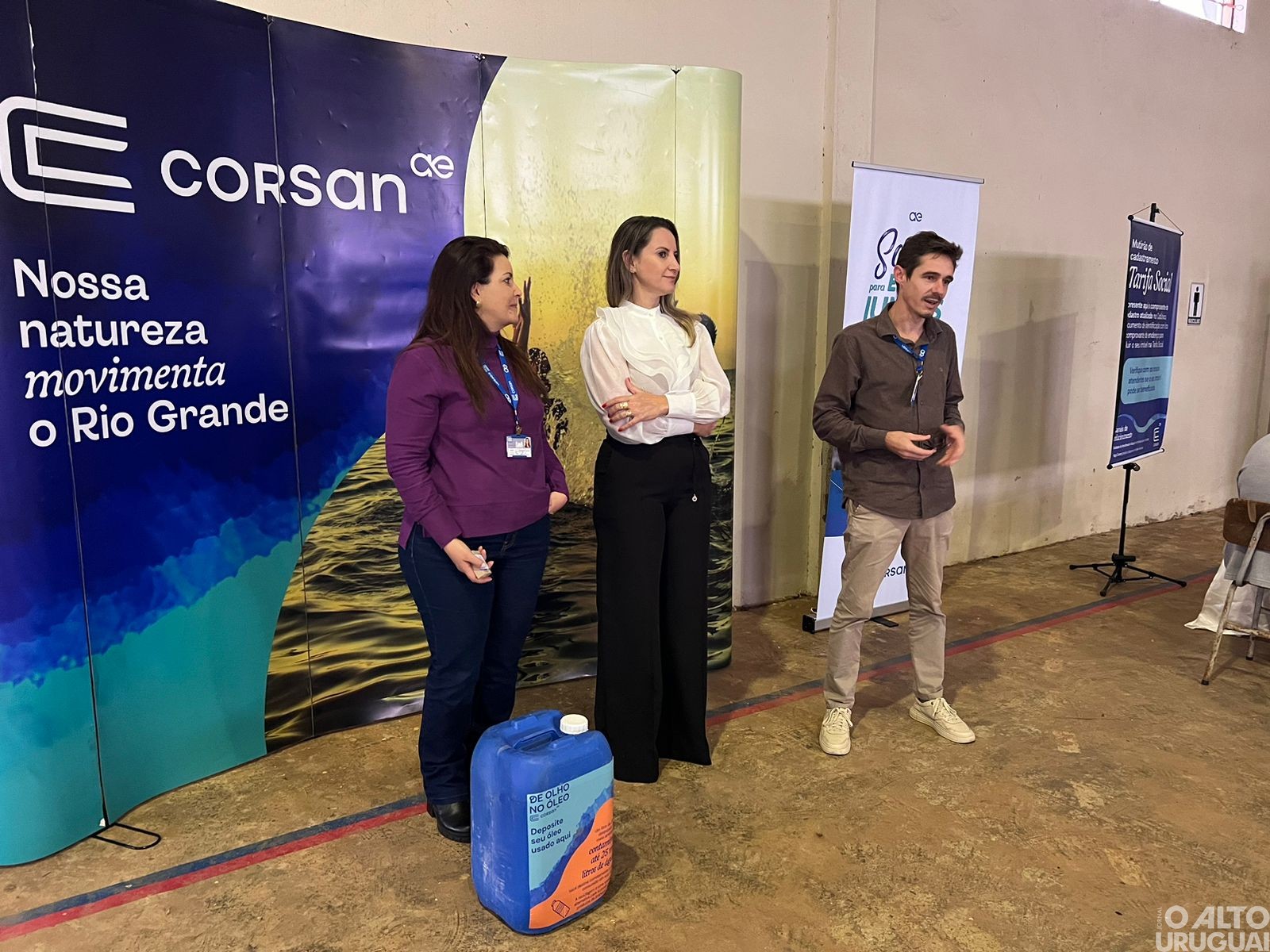 Mutirão cadastra famílias para desconto na conta de água em FW