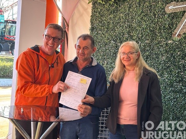 Cresol Raiz está presente na feira com atrações interativas, negócios e presença marcante no agro